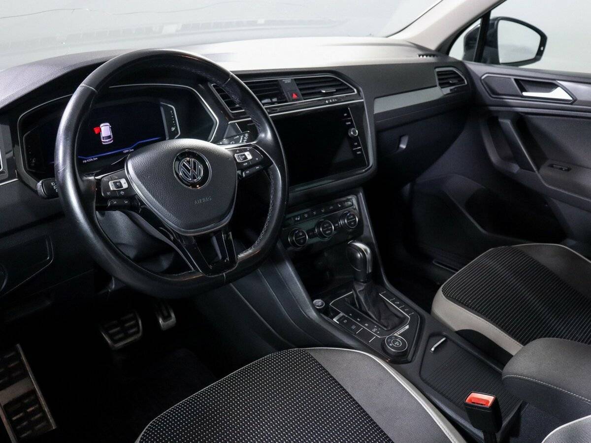 Volkswagen Tiguan, 2019 Фото №9