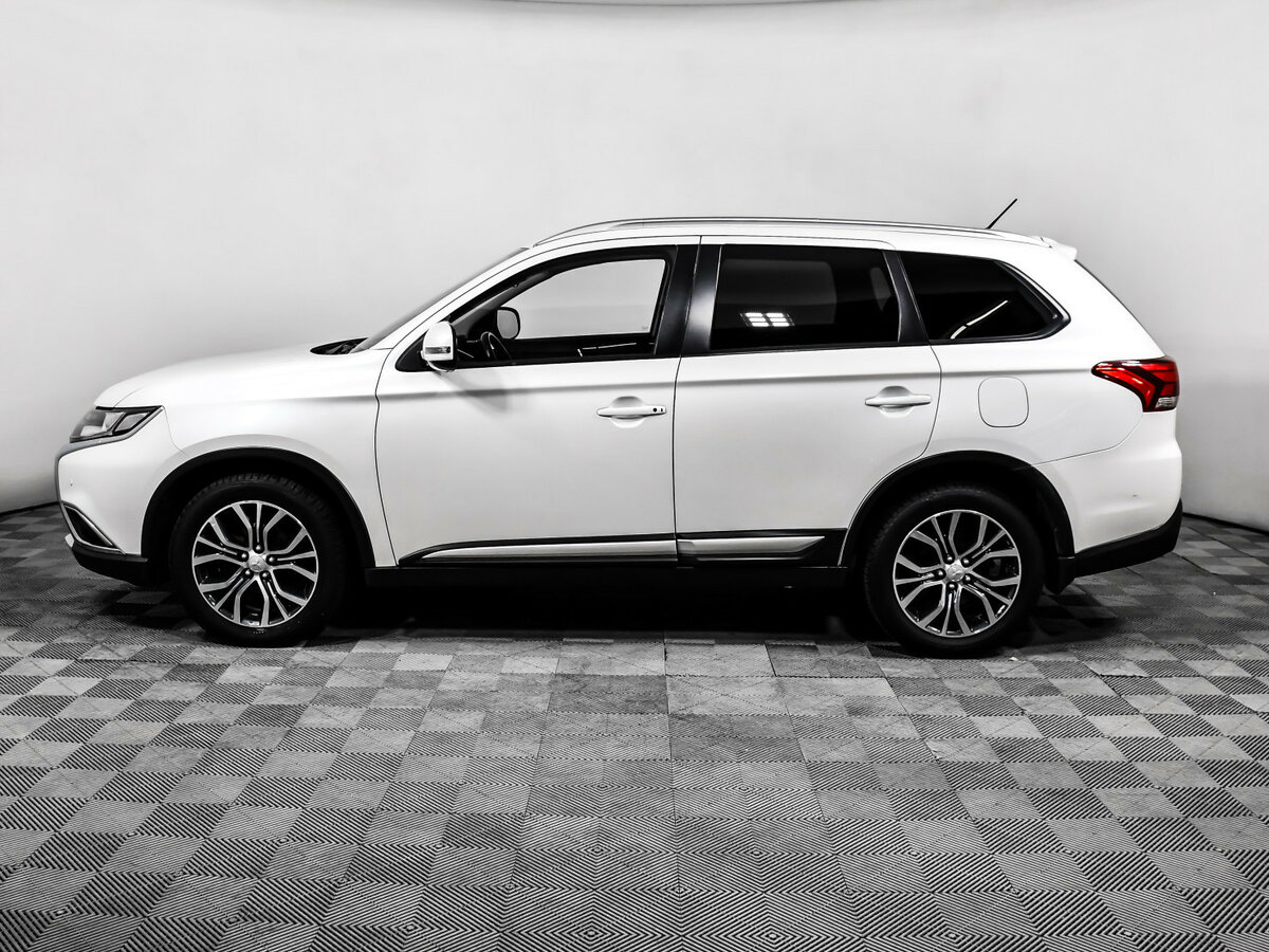 Mitsubishi Outlander III Рестайлинг 2, 2016 Фото №8