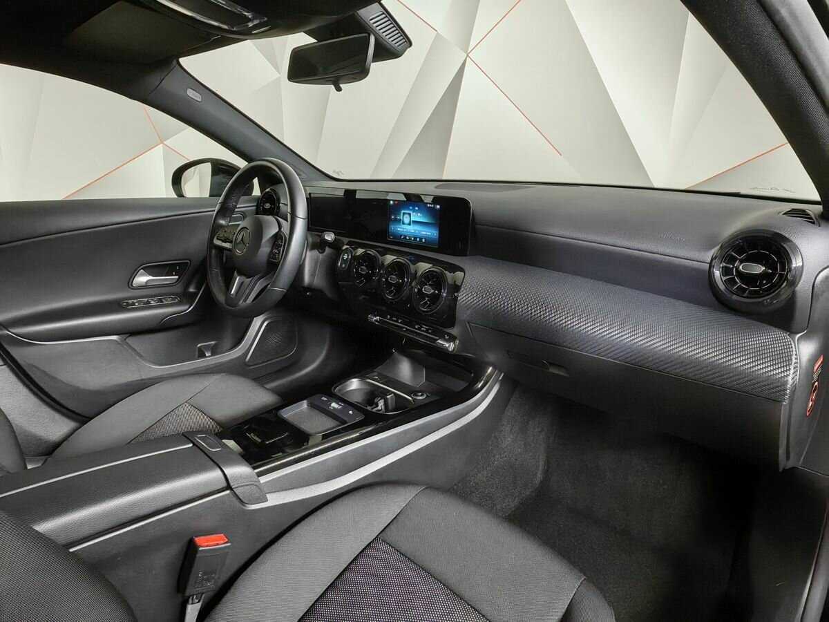 Mercedes-Benz A-Класс 200, 2019 Фото №9