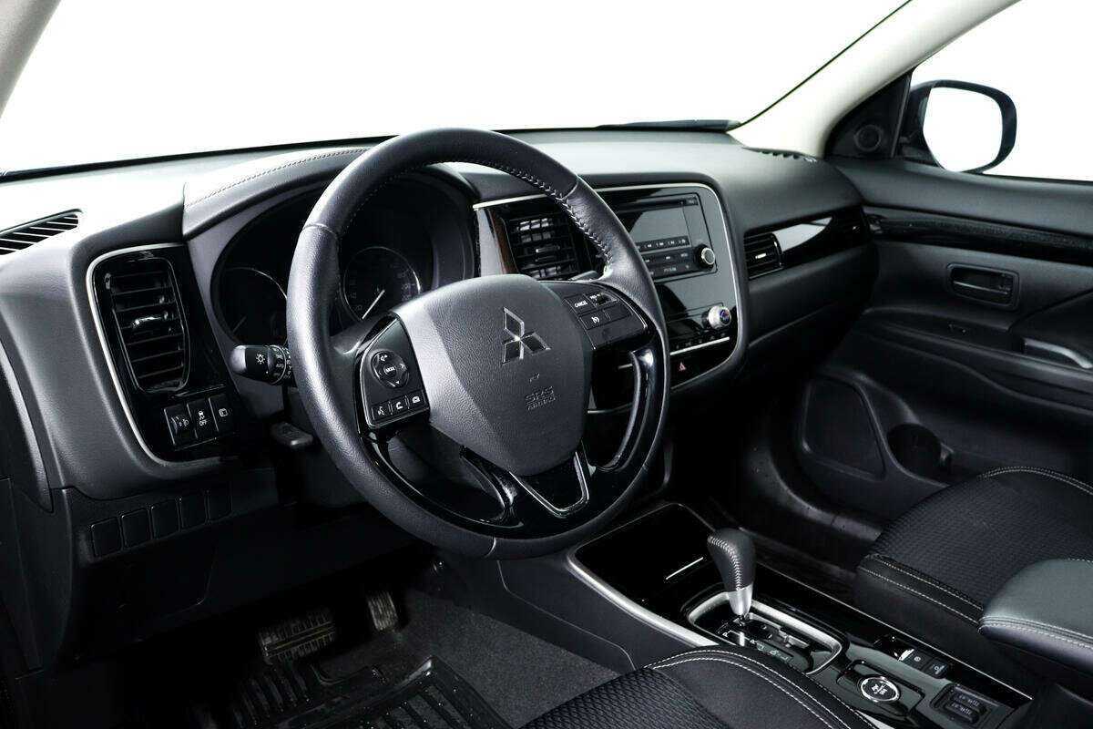 Mitsubishi Outlander, 2020 Фото №13