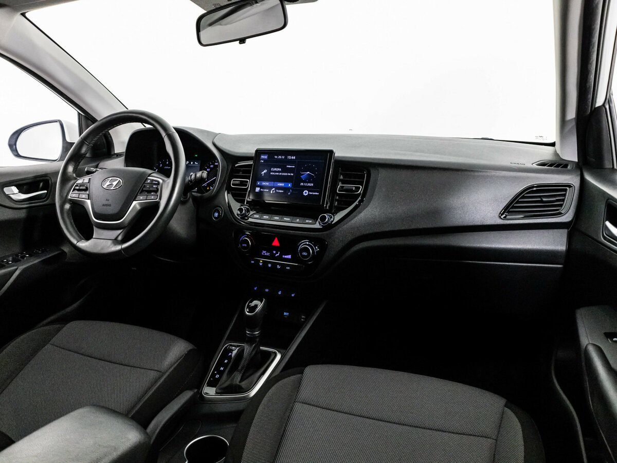 Hyundai Solaris II Рестайлинг, 2020 Фото №7