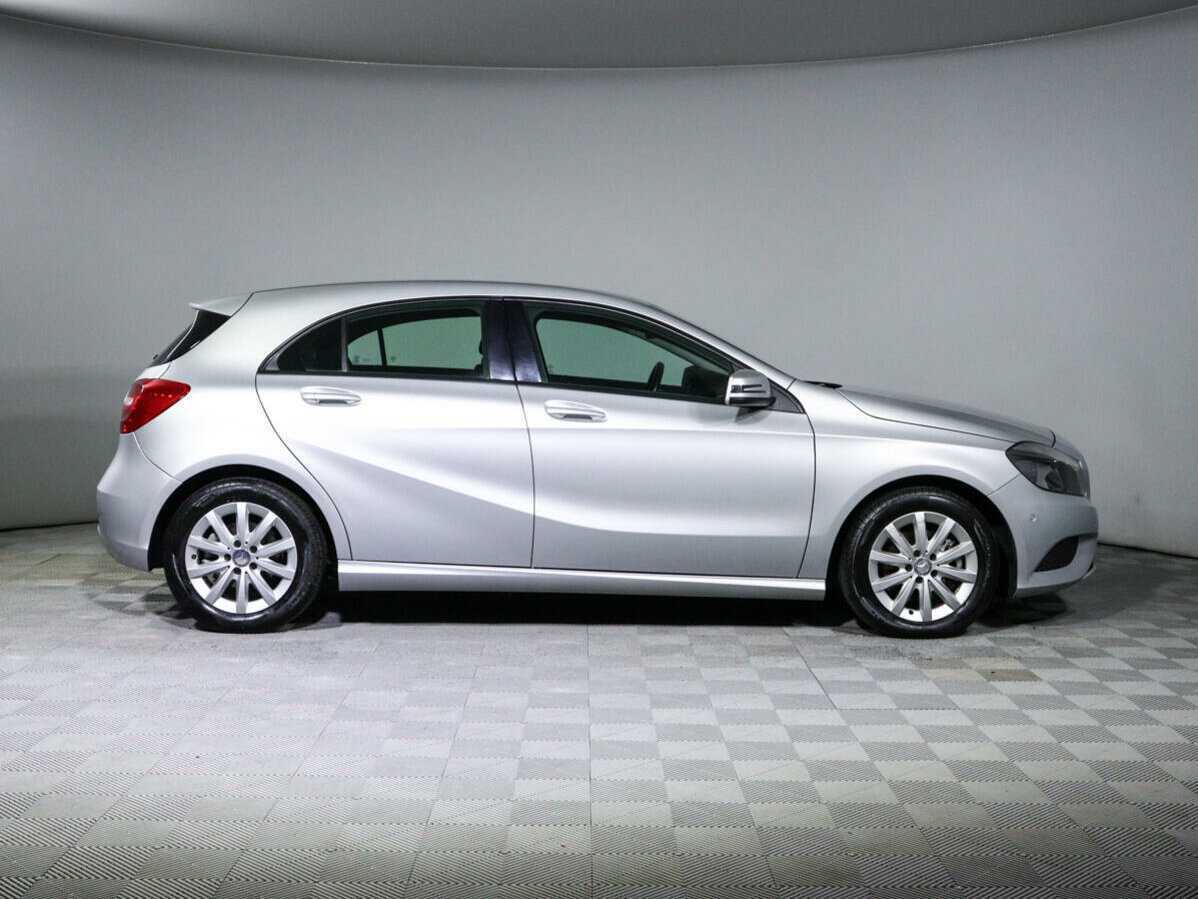 Mercedes-Benz A-Класс 180, 2015 Фото №4