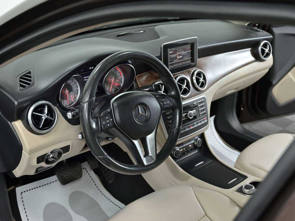 Mercedes-Benz GLA 250, 2014 Фото №7