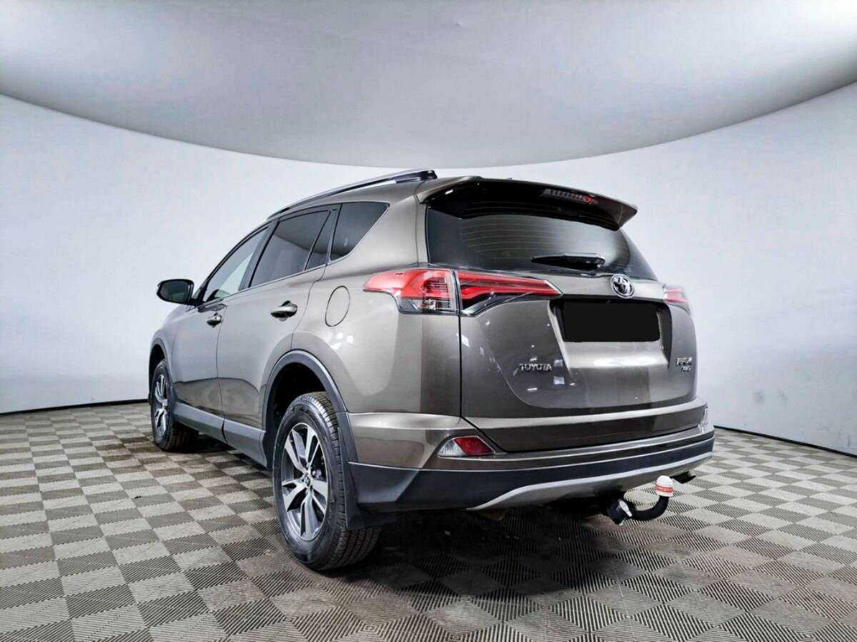 Toyota RAV4, 2019 Фото №7