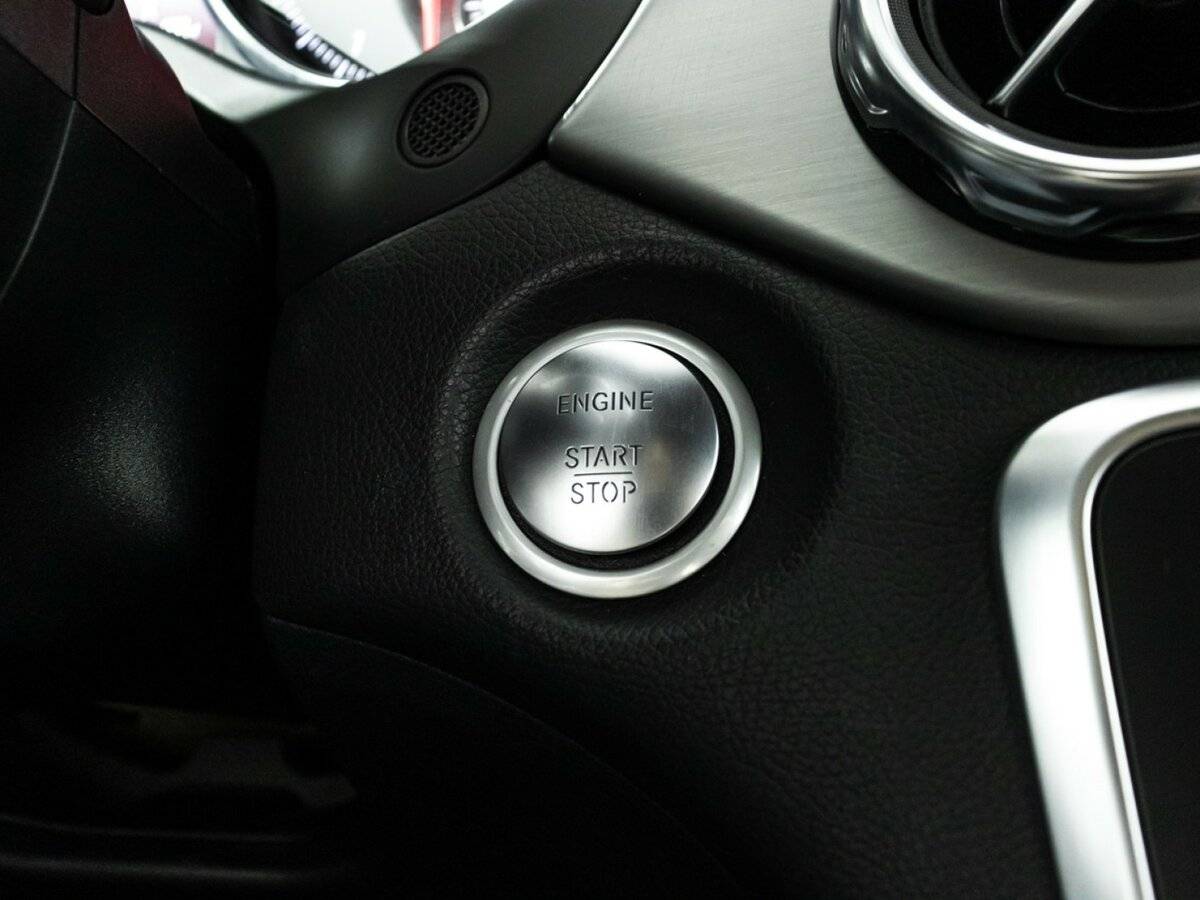 Mercedes-Benz GLA 250 I (X156) Рестайлинг, 2017 Фото №17