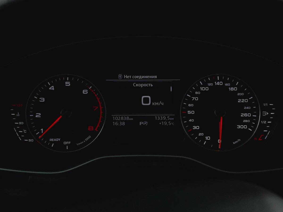 Audi A4, 2017 Фото №11