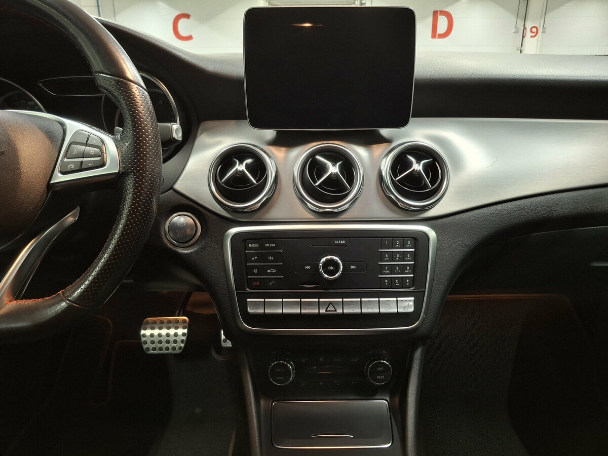 Mercedes-Benz GLA 250 I (X156) Рестайлинг, 2019 Фото №15