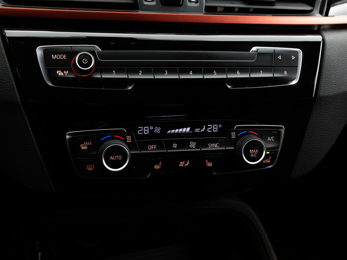 BMW X1 20i xDrive II (F48), 2017 Фото №12