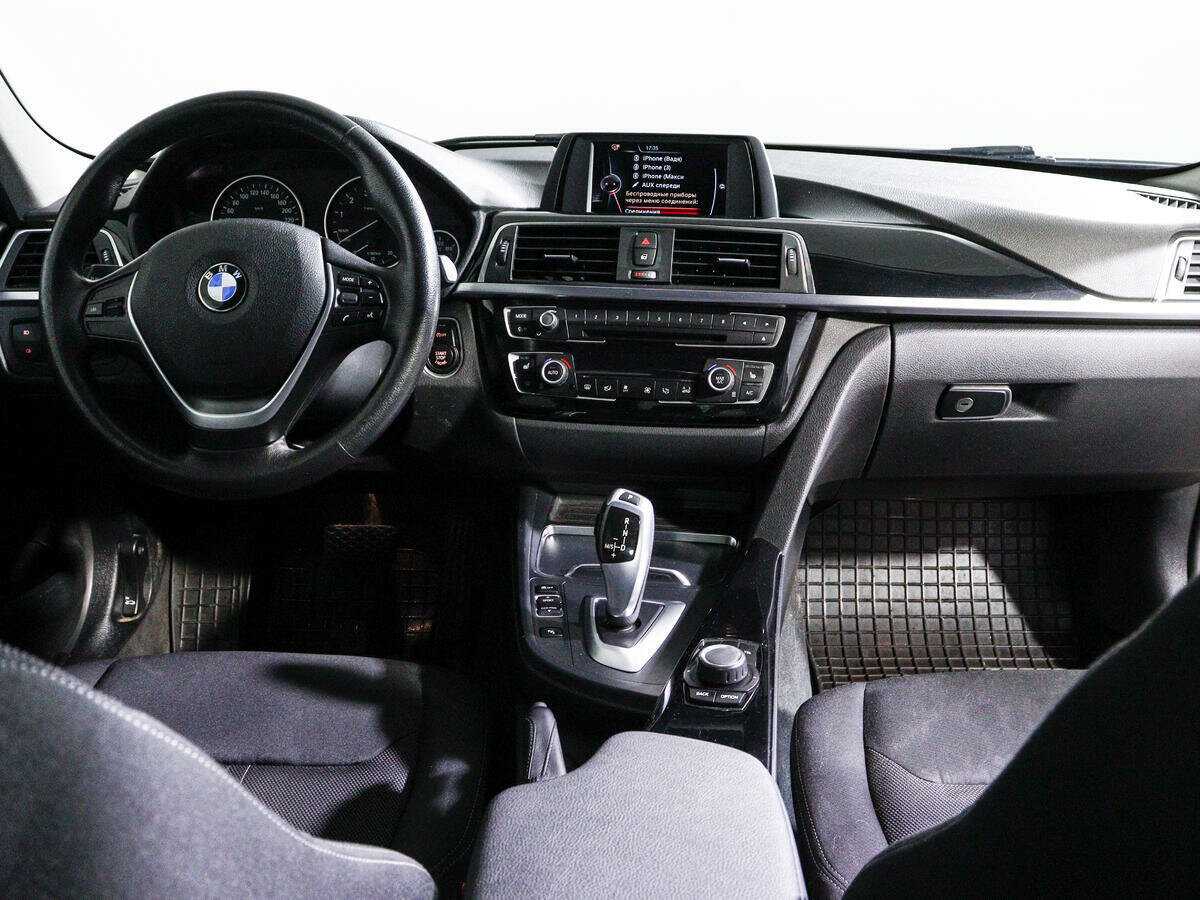 BMW 3 серии 318i, 2017 Фото №9