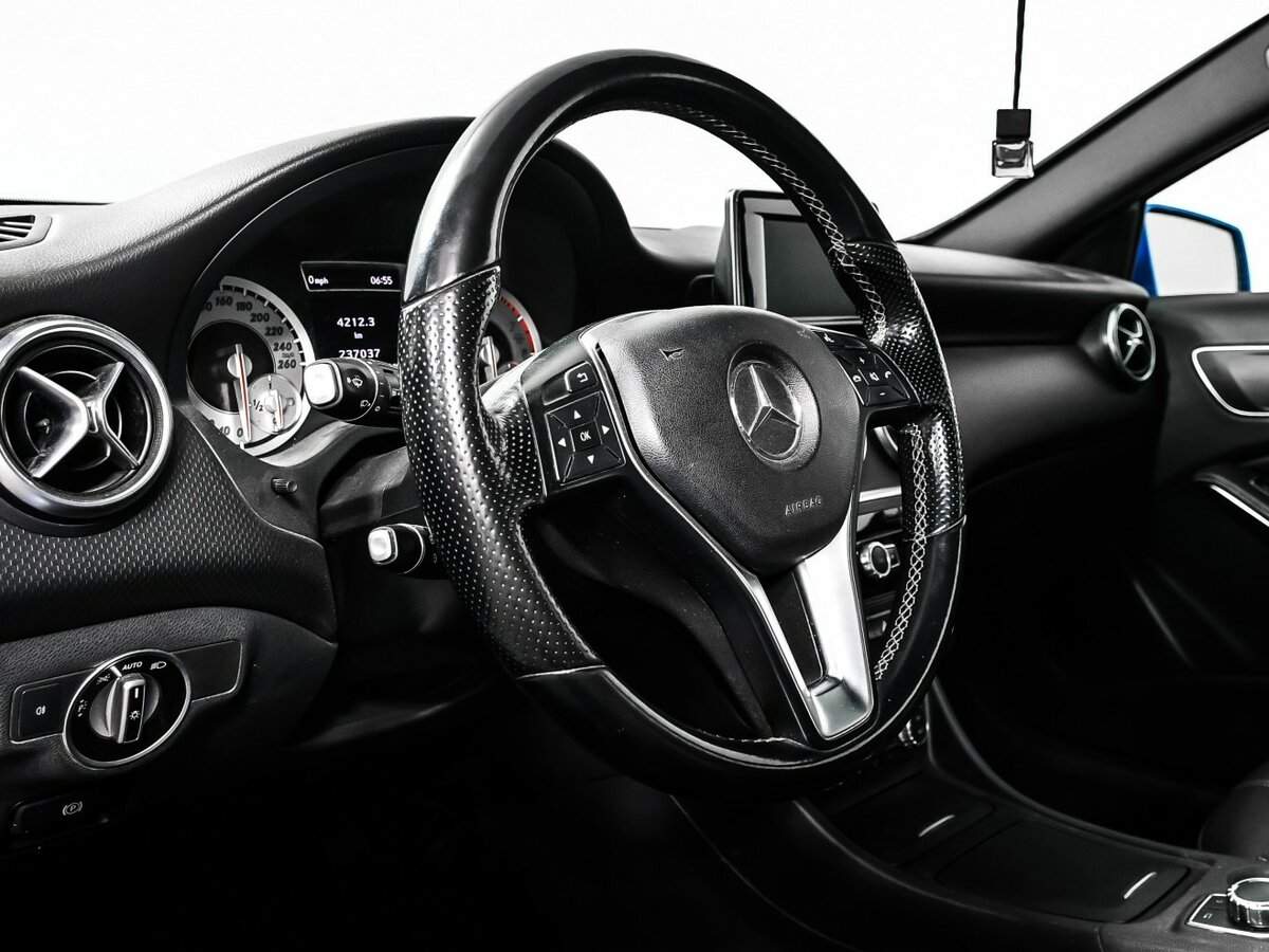 Mercedes-Benz A-Класс 200, 2013 Фото №12