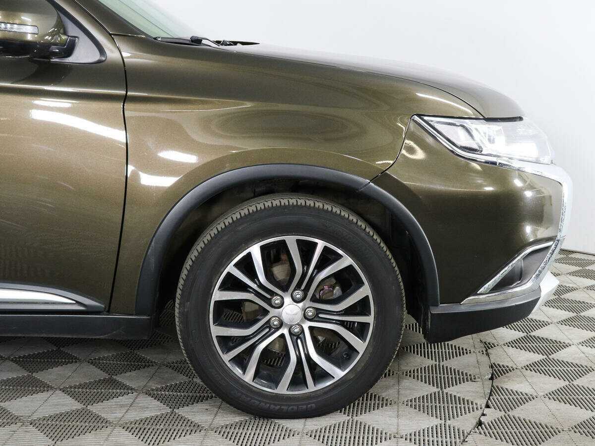 Mitsubishi Outlander, 2018 Фото №13