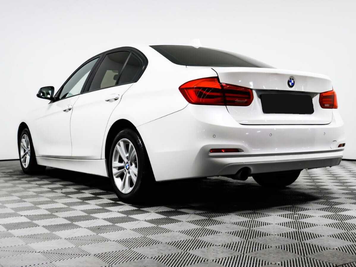 BMW 3 серии 318i, 2018 Фото №6