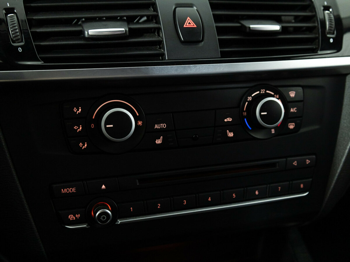 BMW X3 20d xDrive II (F25) Рестайлинг, 2015 Фото №14