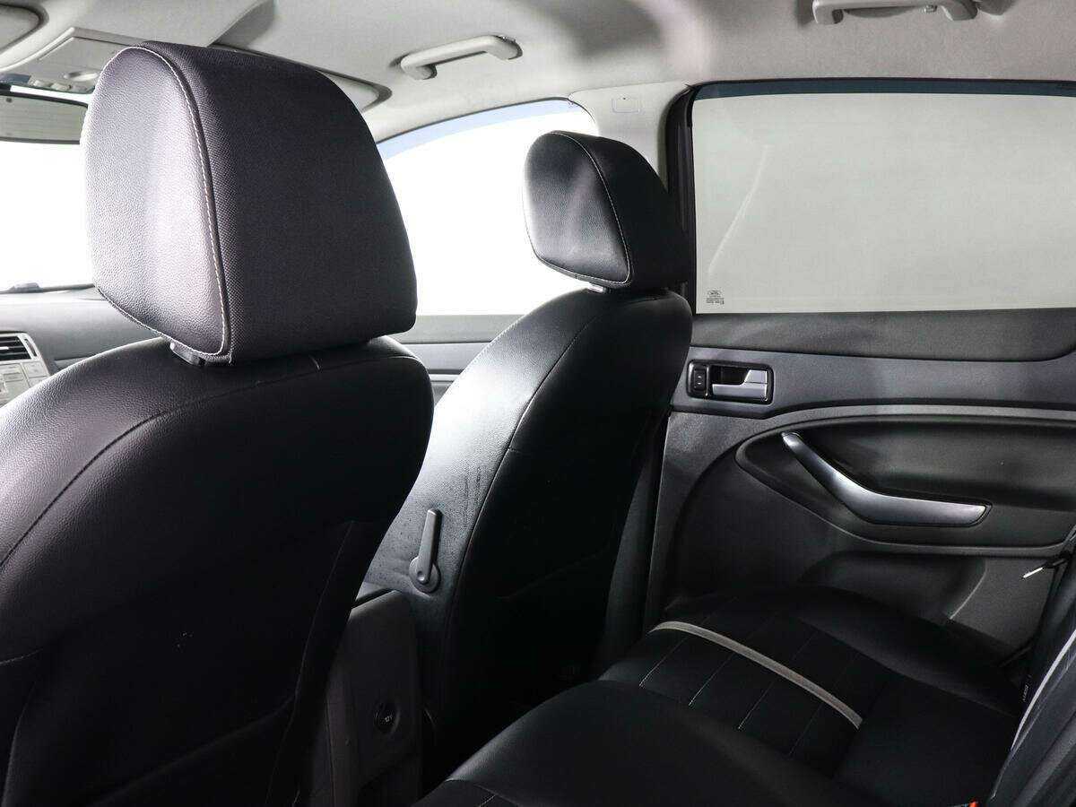 Ford Kuga, 2012 Фото №11