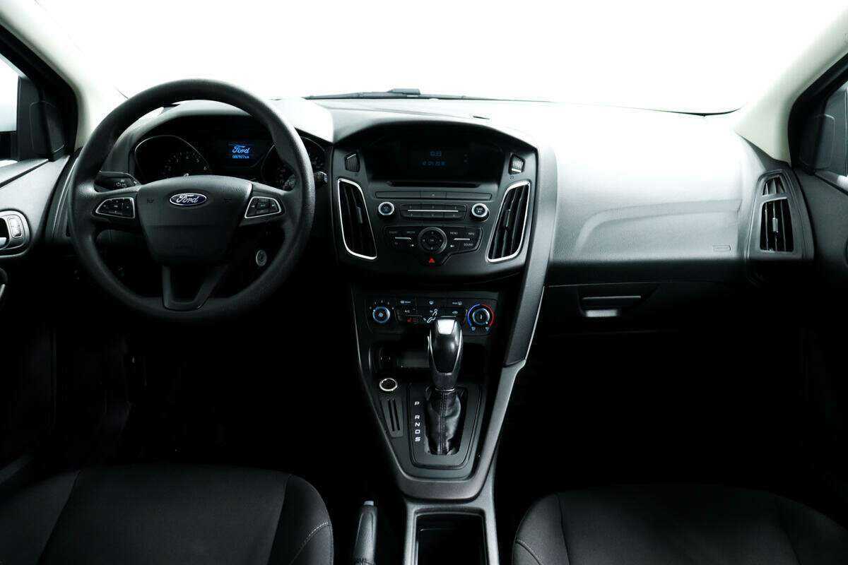 Ford Focus, 2018 Фото №11