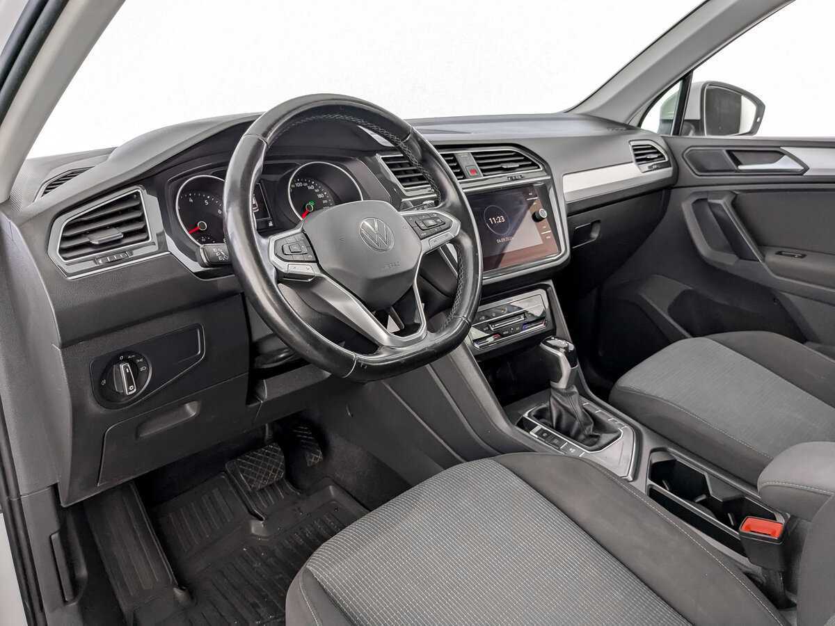 Volkswagen Tiguan, 2021 Фото №16