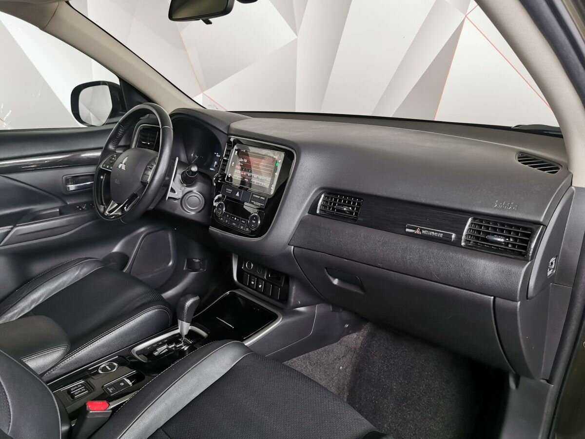 Mitsubishi Outlander, 2018 Фото №9