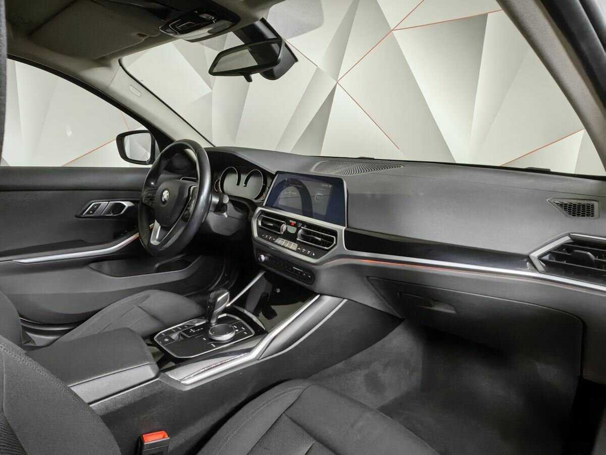 BMW 3 серии 318d, 2020 Фото №9