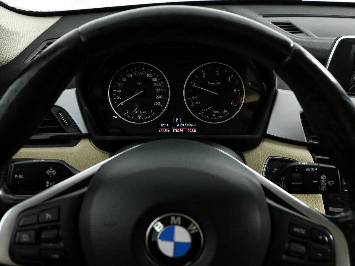 BMW X1 18d xDrive, 2017 Фото №19