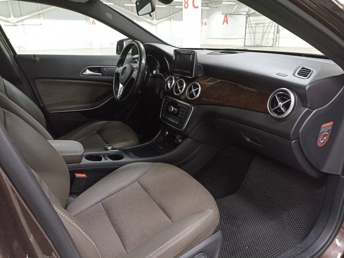 Mercedes-Benz GLA 200, 2015 Фото №11