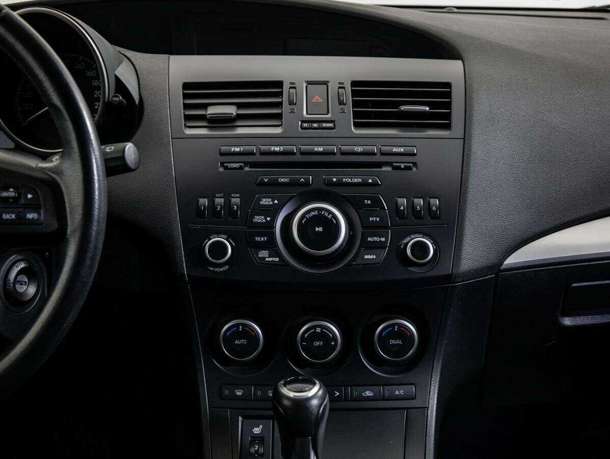 Mazda 3, 2012 Фото №14