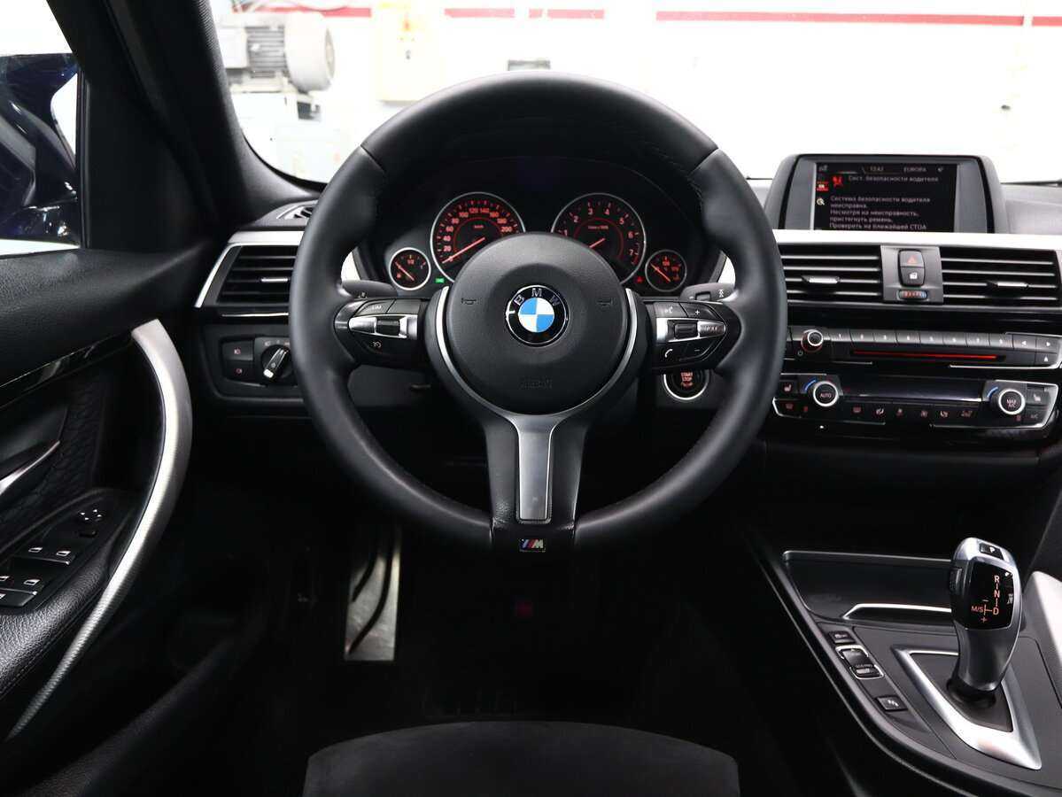 BMW 3 серии 320i xDrive, 2016 Фото №17