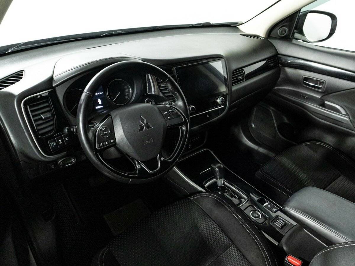 Mitsubishi Outlander, 2020 Фото №9
