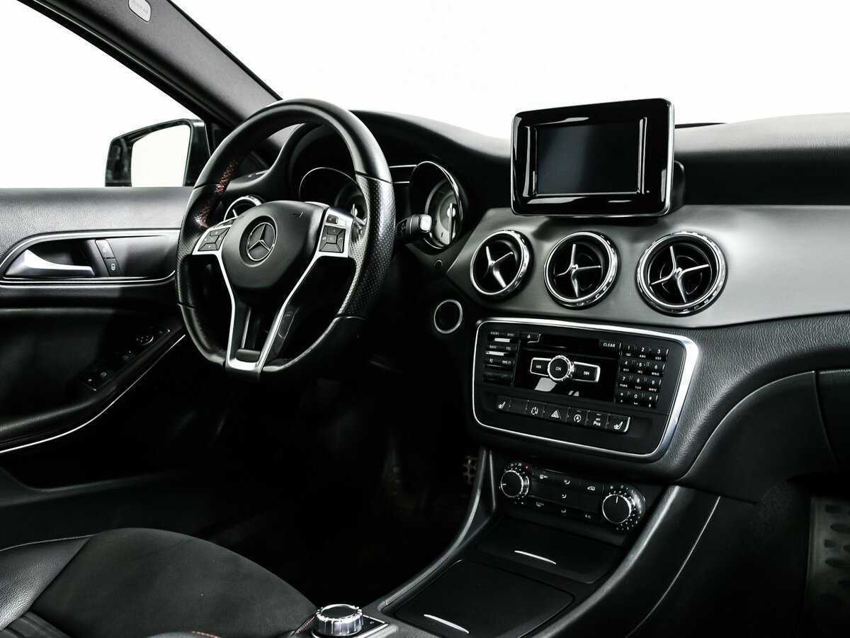Mercedes-Benz GLA 200, 2015 Фото №9