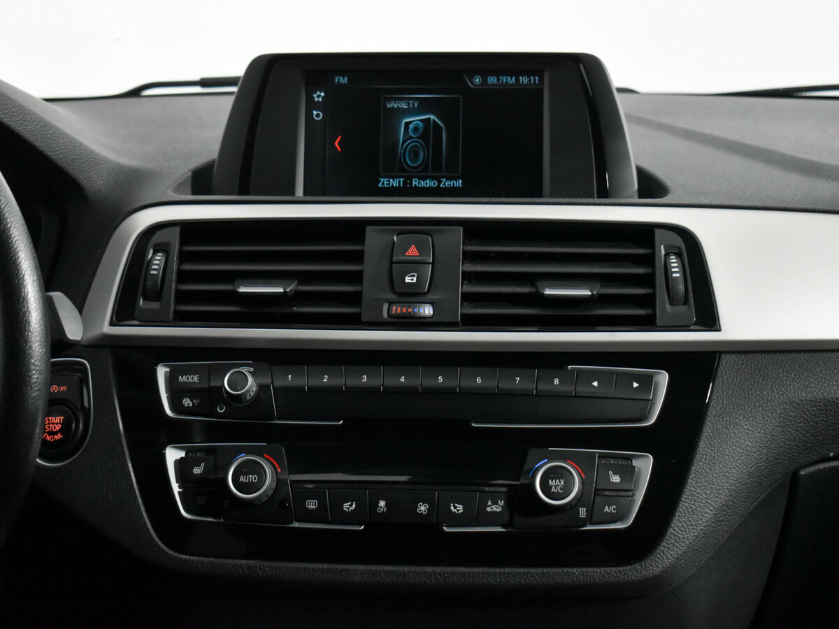 BMW 1 серии 118i II (F20/F21) Рестайлинг 2, 2018 Фото №15