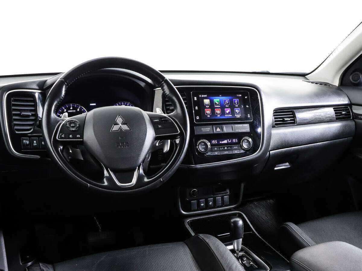 Mitsubishi Outlander, 2018 Фото №11