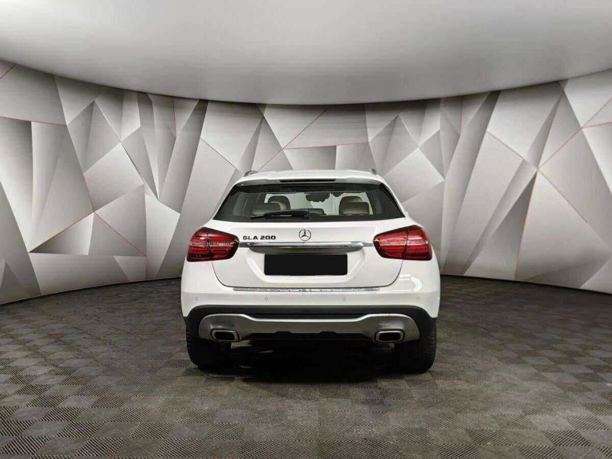 Mercedes-Benz GLA 200, 2019 Фото №8