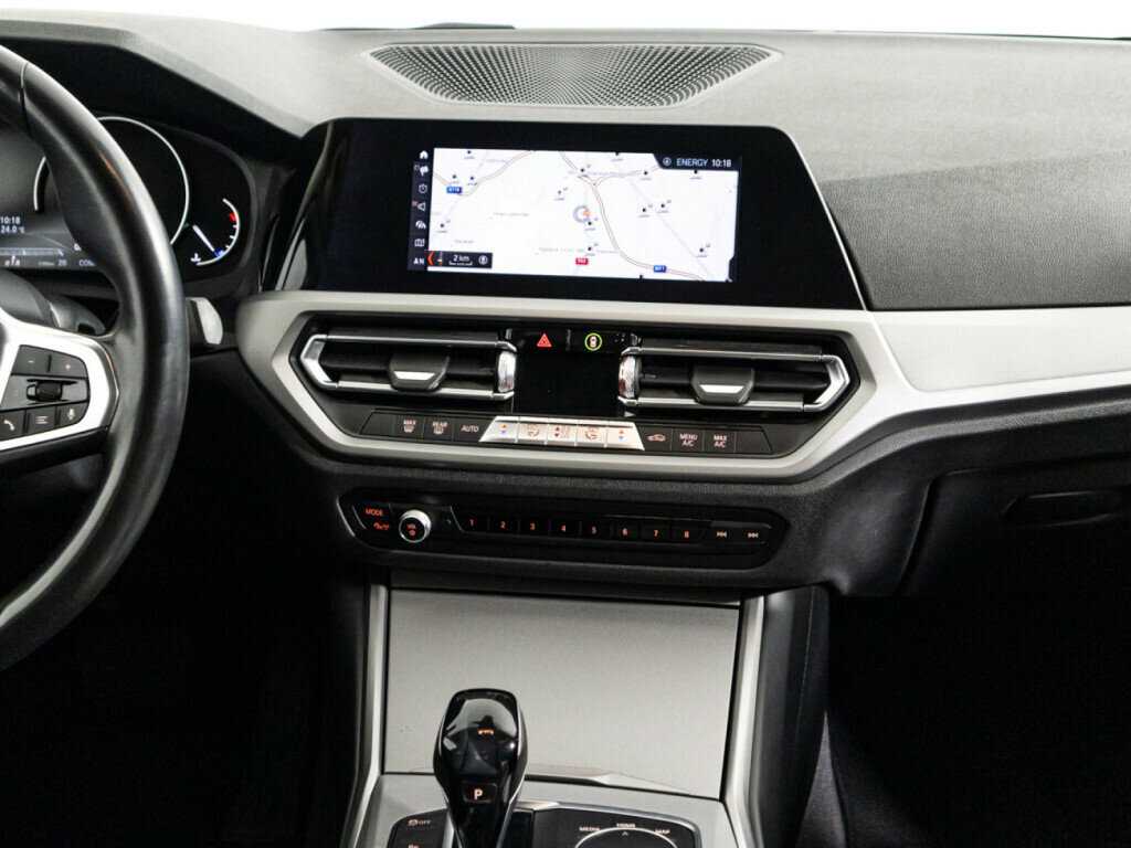 BMW 3 серии 318d, 2019 Фото №14