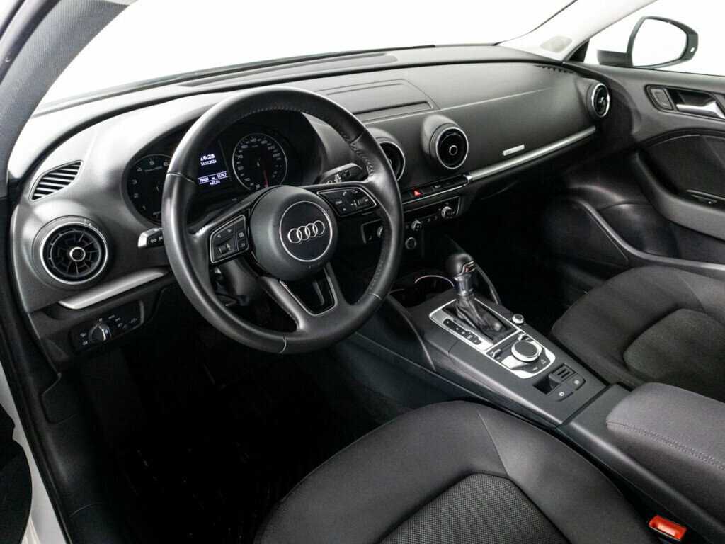 Audi A3, 2017 Фото №11