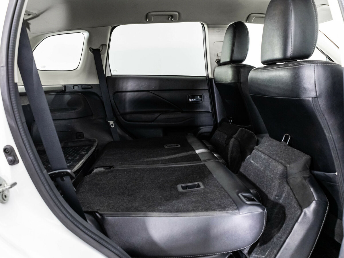 Mitsubishi Outlander III Рестайлинг 2, 2017 Фото №16