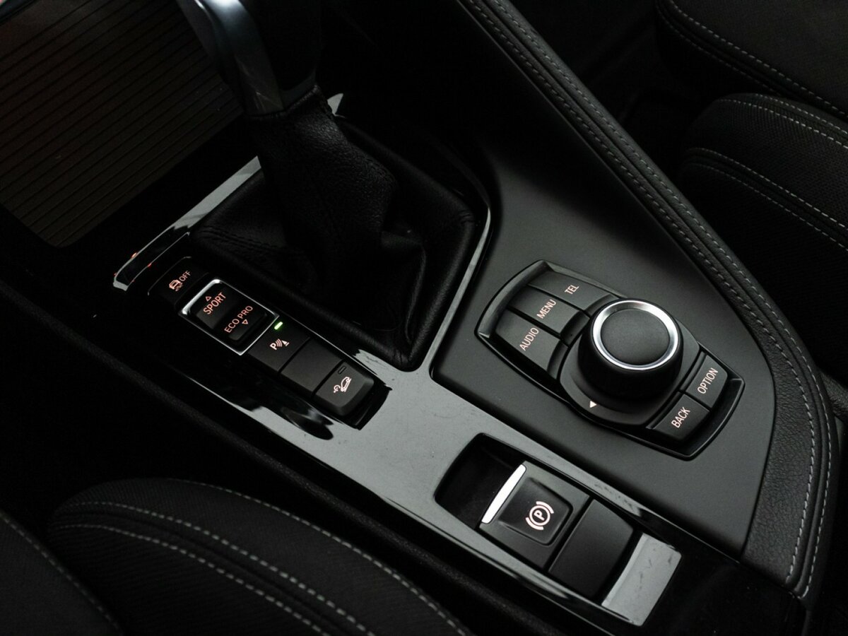BMW X1 18d xDrive II (F48), 2016 Фото №16