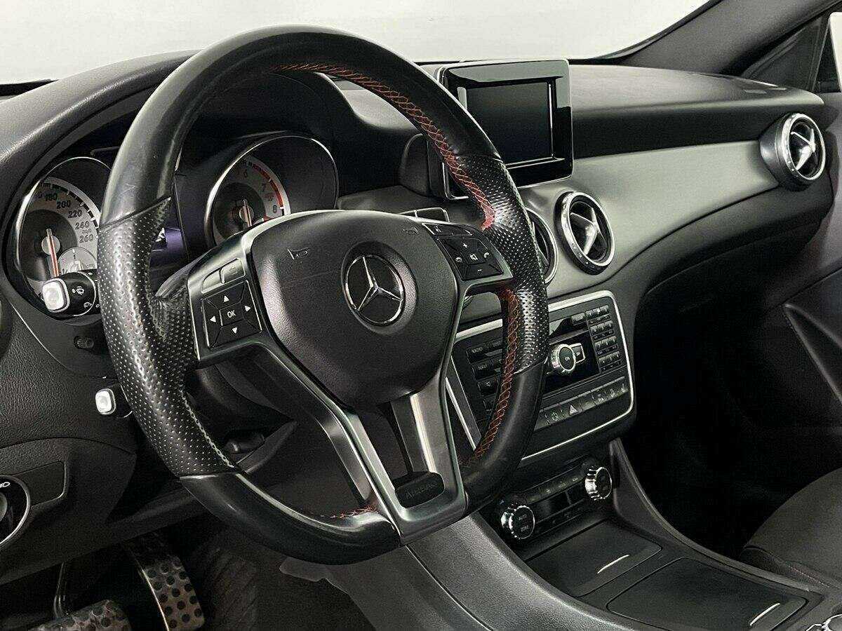 Mercedes-Benz GLA 250, 2014 Фото №14