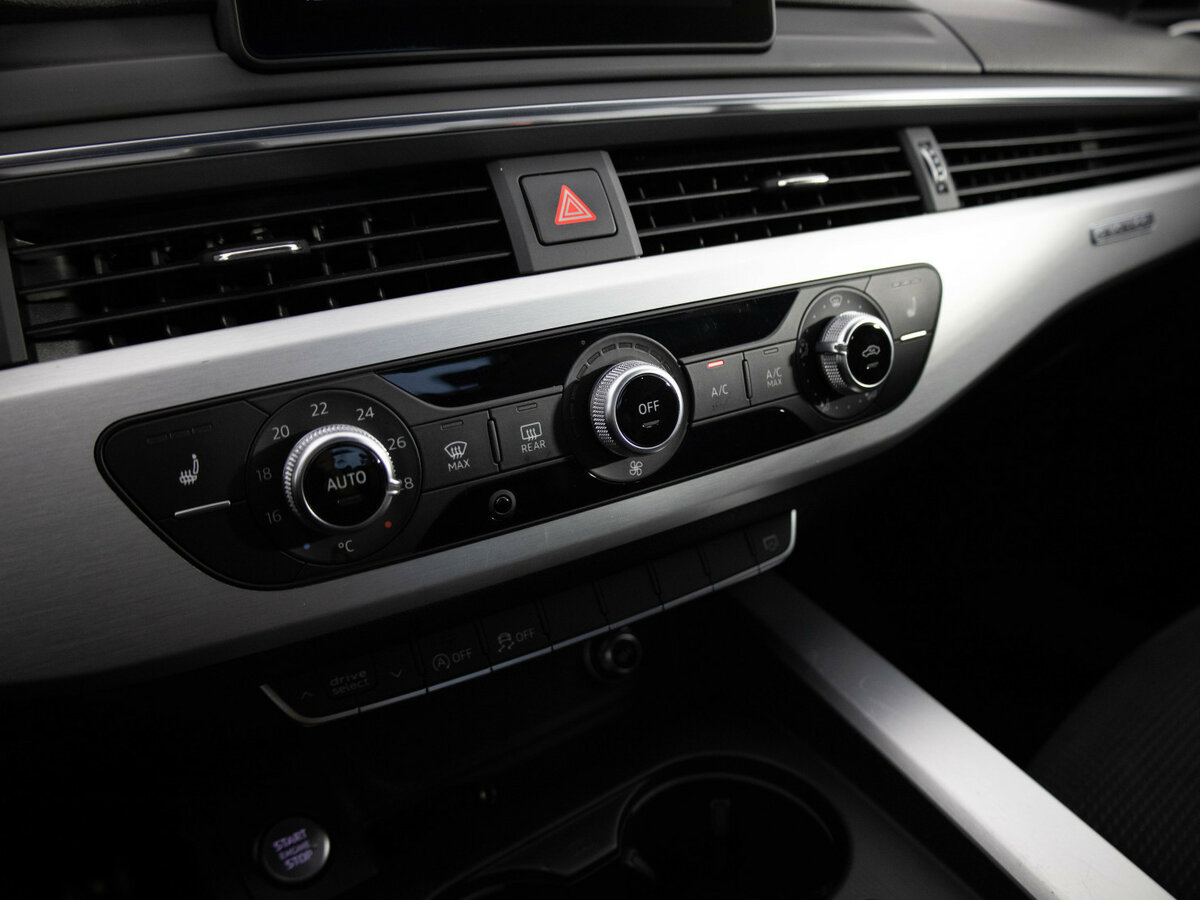Audi A4 V (B9), 2017 Фото №11