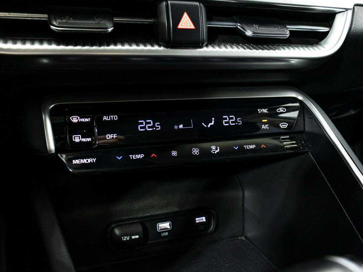 Kia K5, 2022 Фото №18