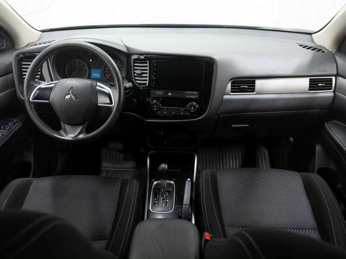 Mitsubishi Outlander, 2018 Фото №13