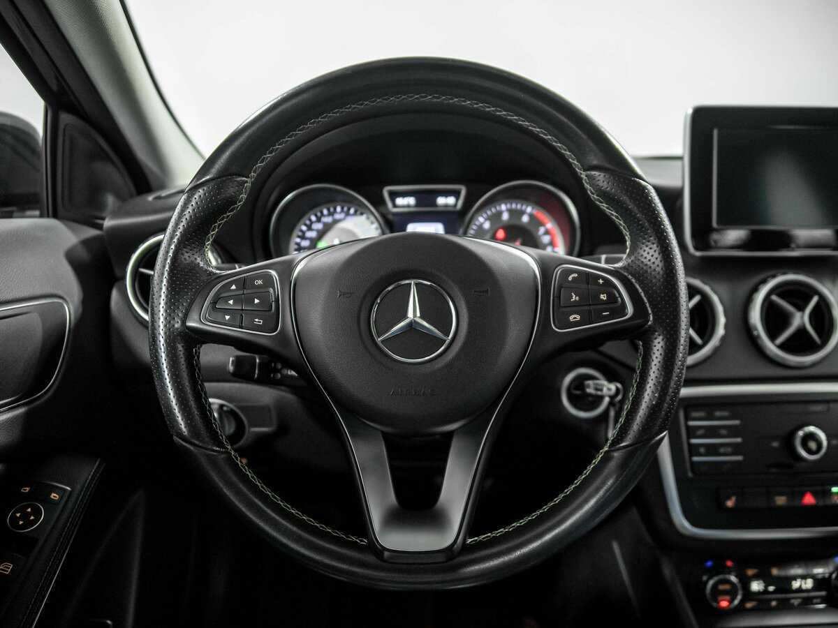 Mercedes-Benz GLA 200, 2016 Фото №8