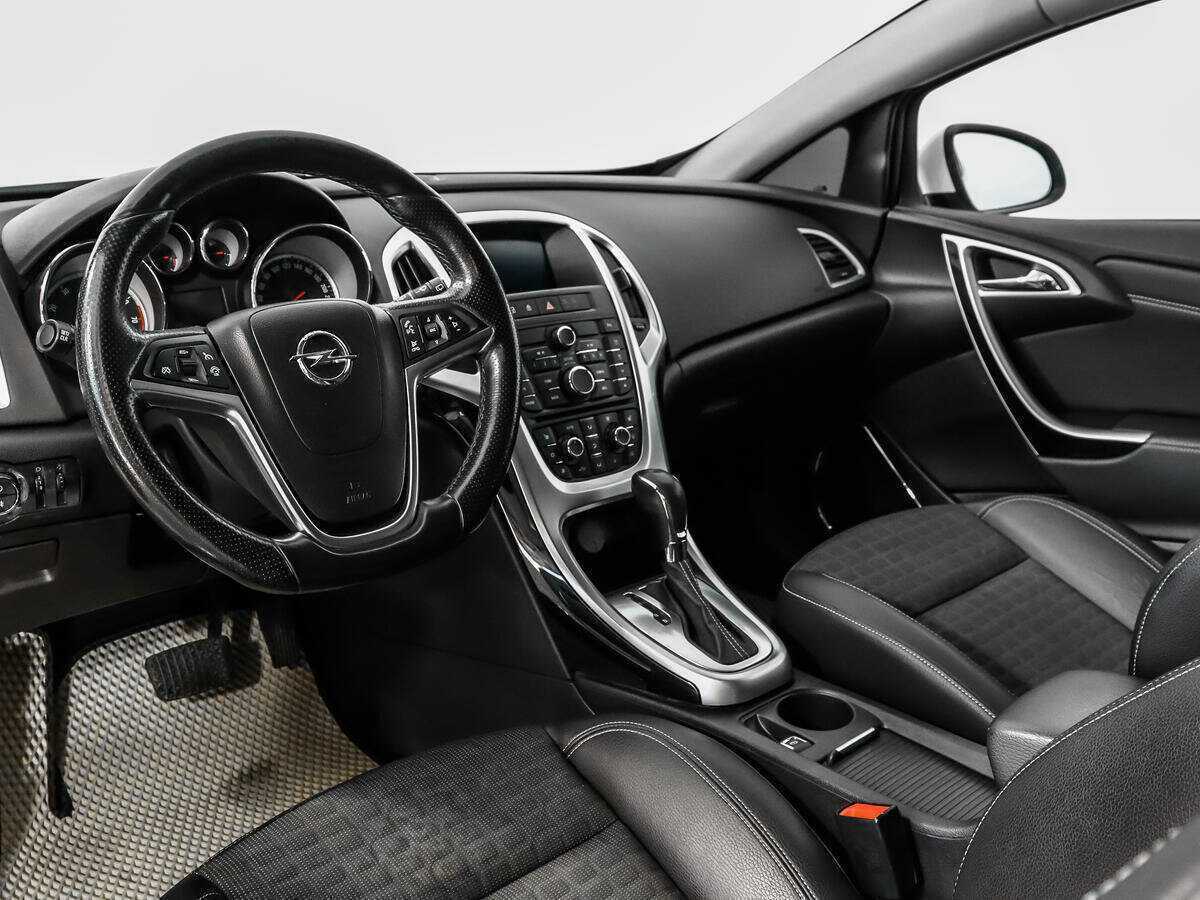Opel Astra GTC, 2014 Фото №9