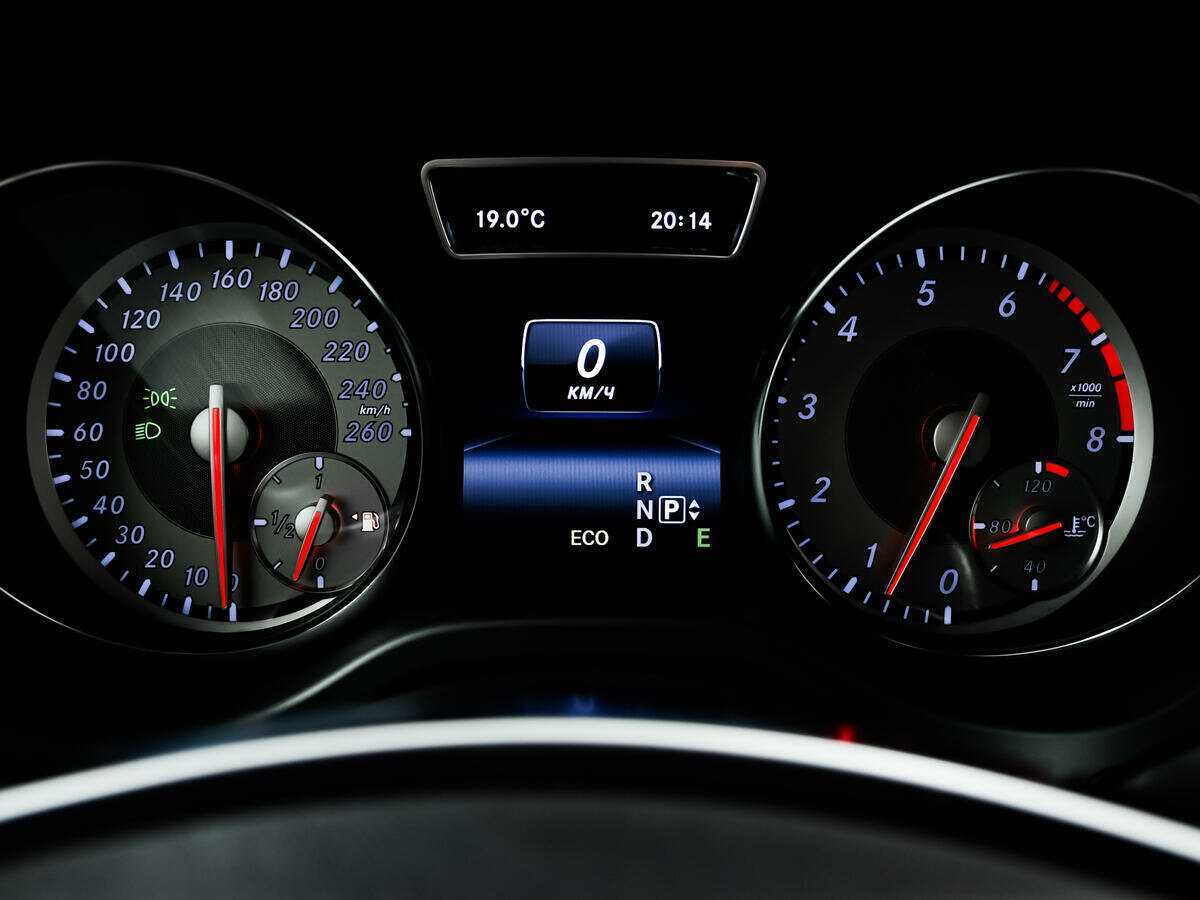 Mercedes-Benz GLA 250, 2014 Фото №10