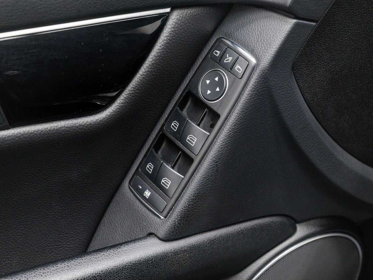 Mercedes-Benz C-Класс 180, 2013 Фото №15