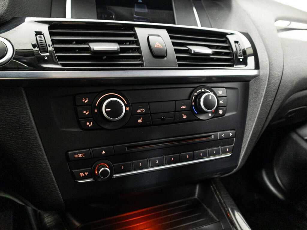 BMW X3 20i xDrive, 2014 Фото №17