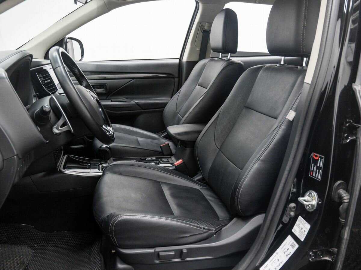 Mitsubishi Outlander, 2017 Фото №14