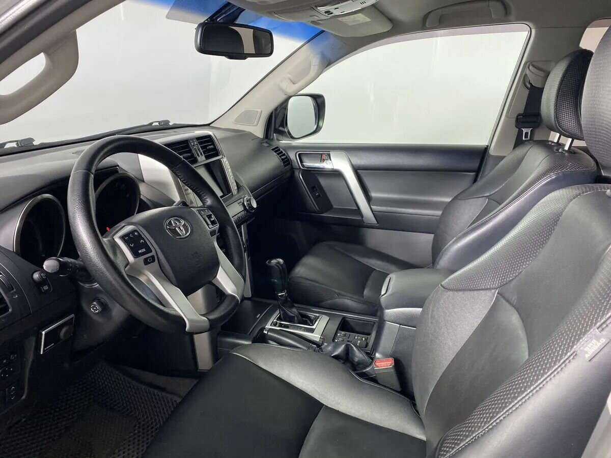 Toyota Land Cruiser Prado, 2013 Фото №8