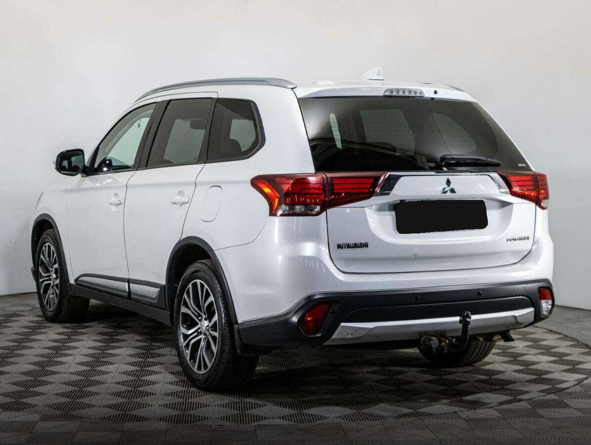Mitsubishi Outlander, 2018 Фото №7