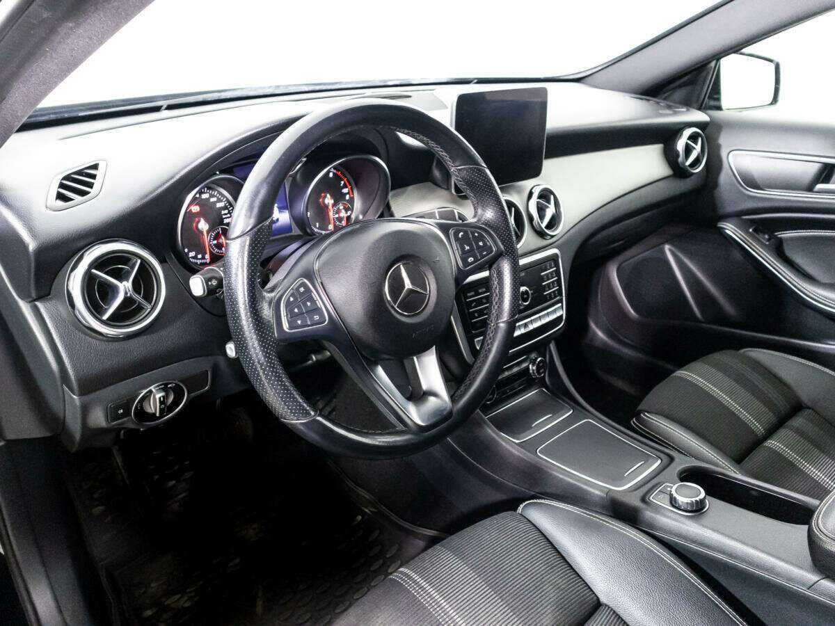 Mercedes-Benz GLA 250, 2018 Фото №11