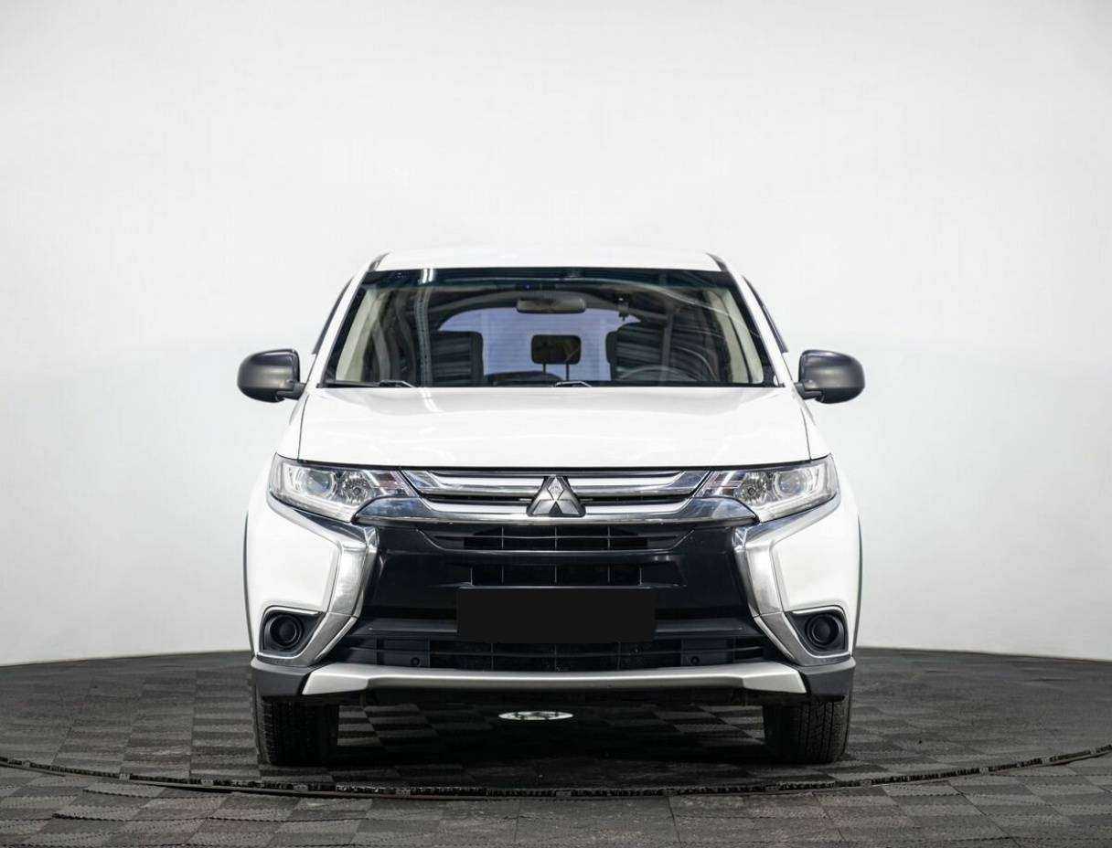 Mitsubishi Outlander, 2018 Фото №2