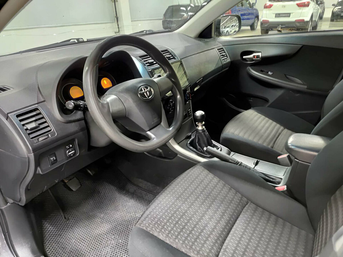 Toyota Corolla X (E140, E150) Рестайлинг, 2012 Фото №16